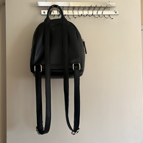 Bubble guppies mini kids backpack - Picture 2 of 5